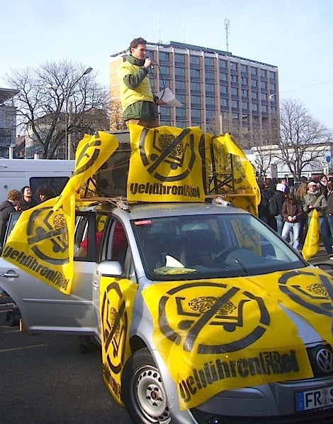 gebuehrenfrei_demo_albrecht_touran